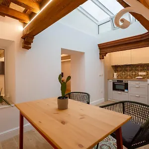 https://estudio-amor-brujo-by-cadiz4rentals.hotelsincadiz.net