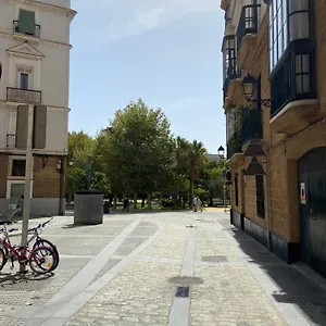 https://apartamento-centro-de-cdiz.hotelsincadiz.net