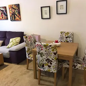 https://apartamento-la-portena-200-ms-de-playa-victoria.hotelsincadiz.net